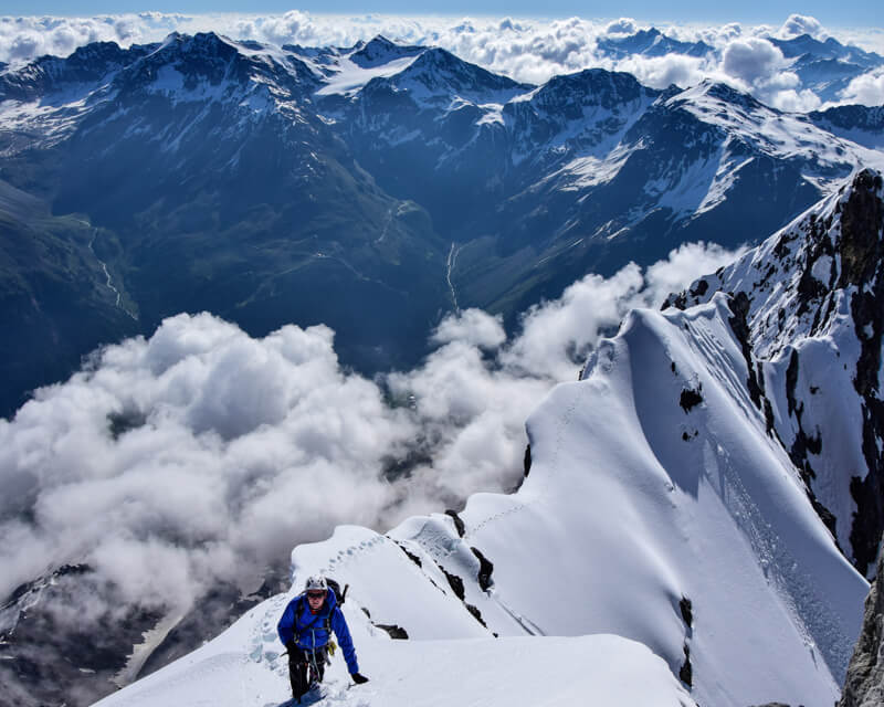 ortler-hintergrat-mit-bergfuehrer-von-alpinschule-bergpuls-2