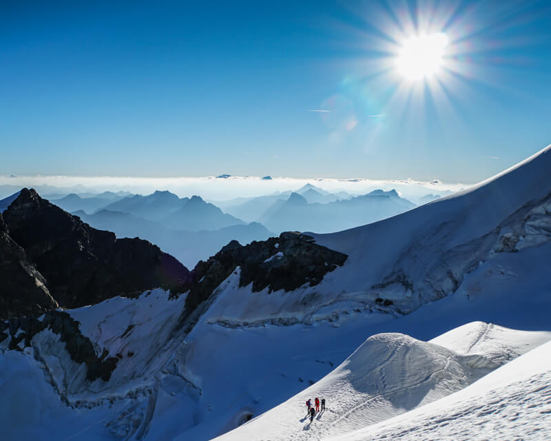 biancograt-mit-bergfuehrer-von-alpinschule-bergpuls-10-1