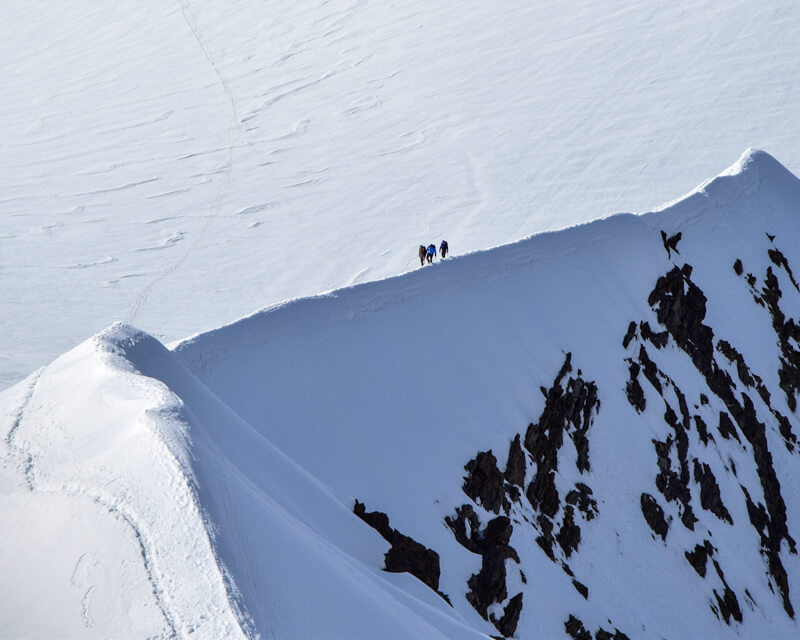 alphubel-und-dom-mit-bergfuehrer-von-alpinschule-bergpuls-6