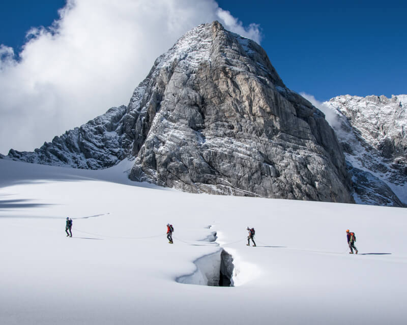 dachstein-ueberschreitung-mit-bergfuehrer-von-alpinschule-bergpuls-5