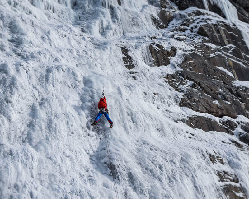 eiskletterkurs-fuer-anfaenger-bei-alpinschule-bergpuls-10-1